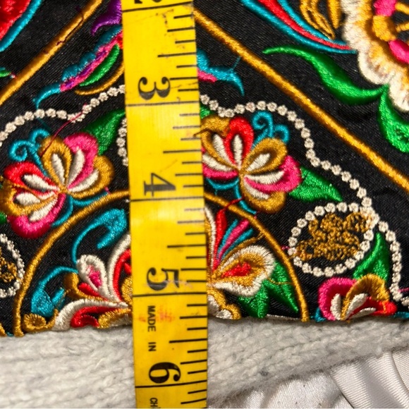 Black Colorful Clutch Wristlet Flower Embroidered Clutch - Picture 9 of 10